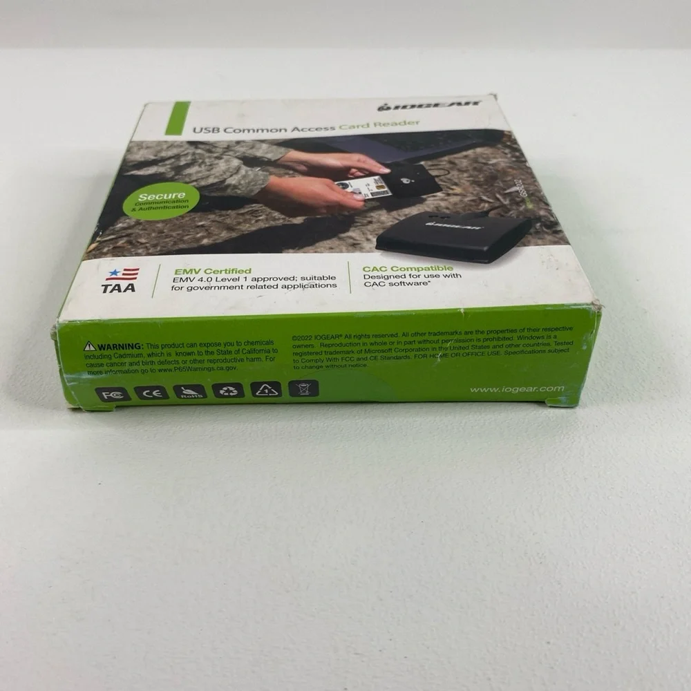 IOGEAR Smart Universal Portable USB Common Access Card Reader GSR202